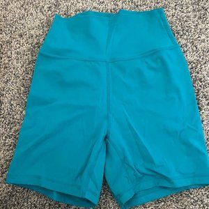 BuffBunny Rosa Short